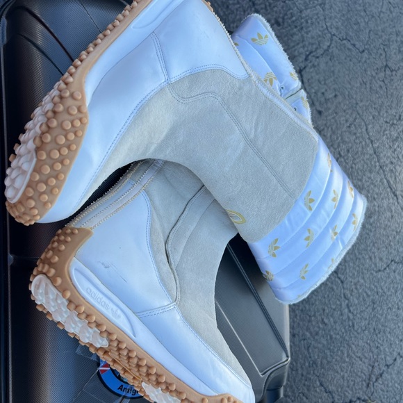 Adidas trefoilsnow boots Size 7 - Picture 6 of 13